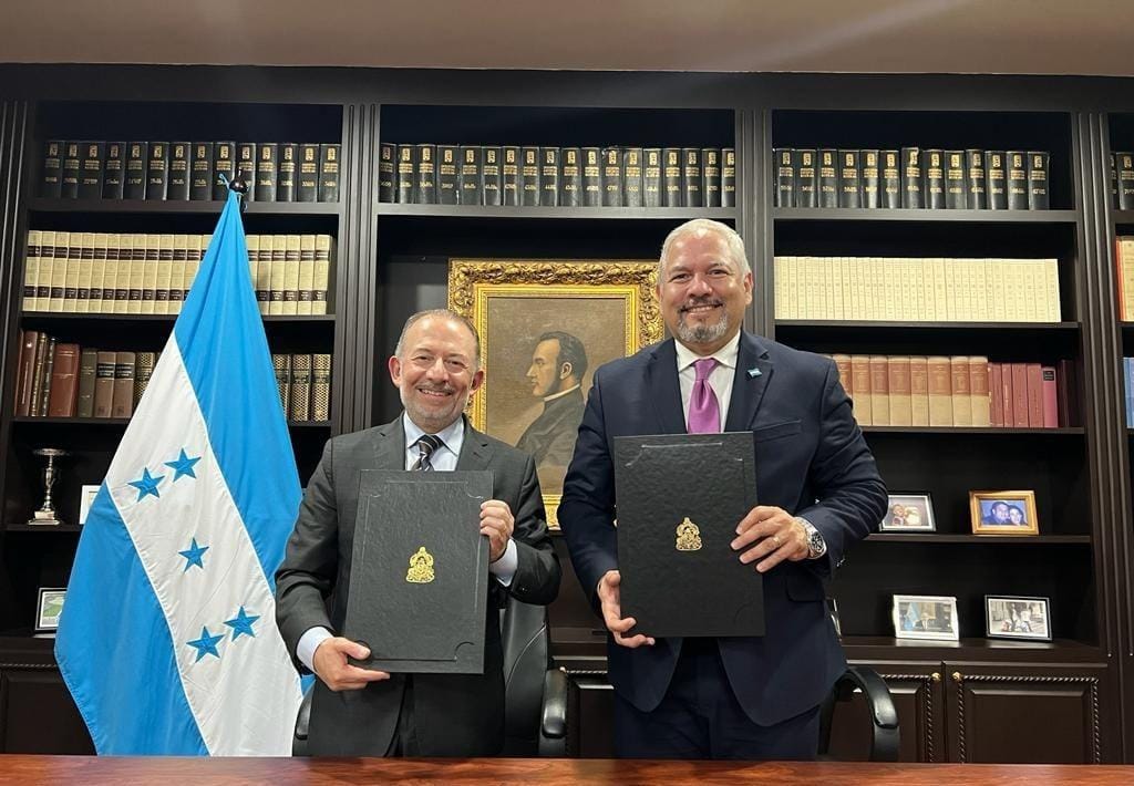 Firma de Convenio entre la República de Honduras y la Corporación Andina de Fomento